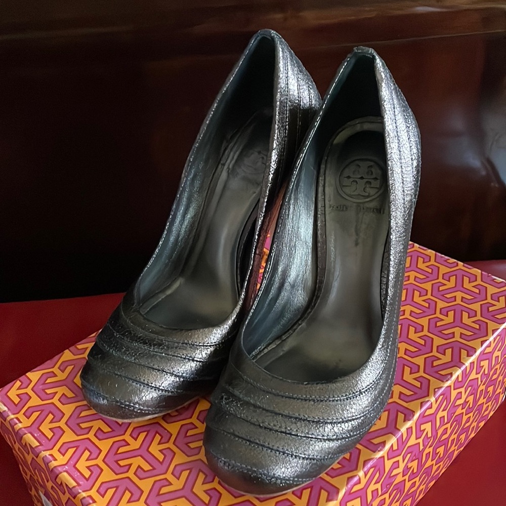 Tory Burch pumps